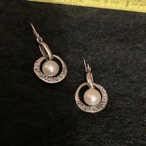 Silver drop earrings with pearl type stone
